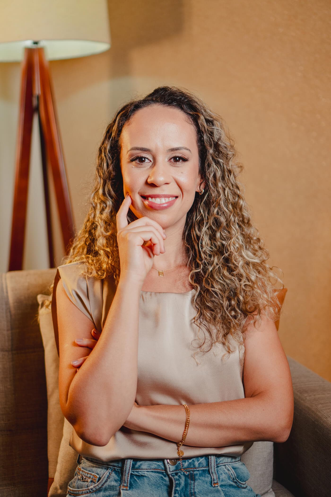 Camila Rosa, psicóloga brasileira, atende brasileiros nos Estados Unidos online e em português